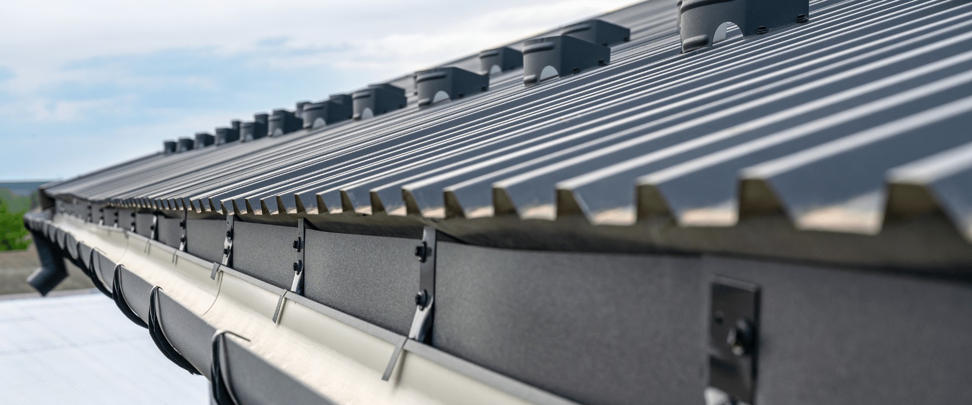 Choosing the Right Gutter Material: A Comprehensive Guide